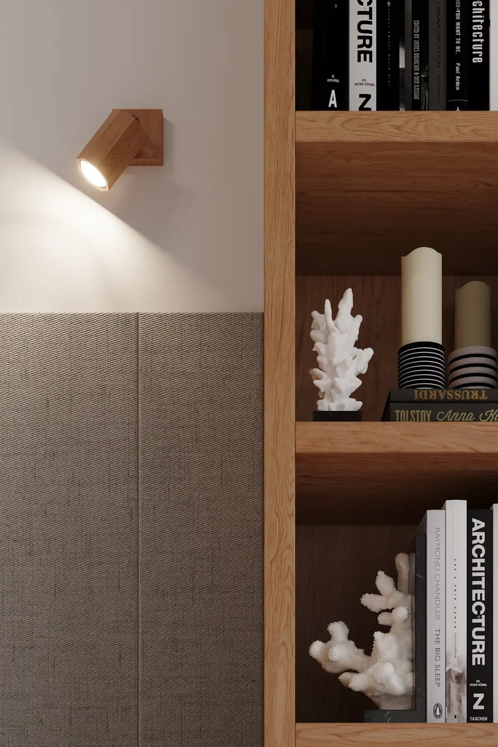 ZEKE Oak Wall Spot Light